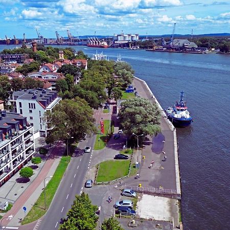 Sunset Apartments - Flotylla. Widok Na Port + Parking. 斯维诺乌伊希切 外观 照片